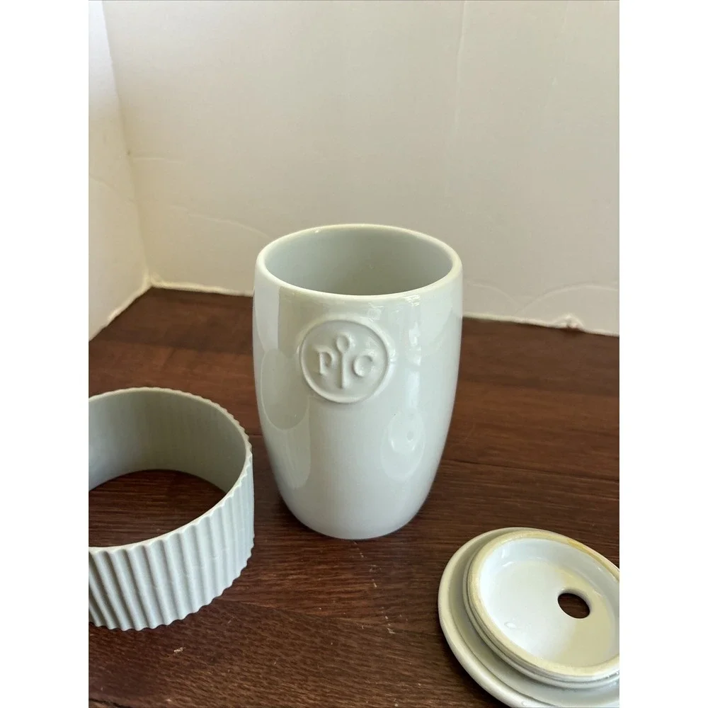 Pampered Chef Ceramic Egg Cooker, Microwave use,‎ also make oatmeal or cake